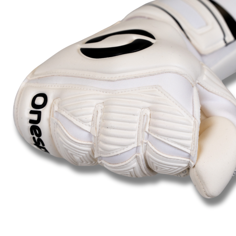 Aguila Classic Goalkeeper Gloves