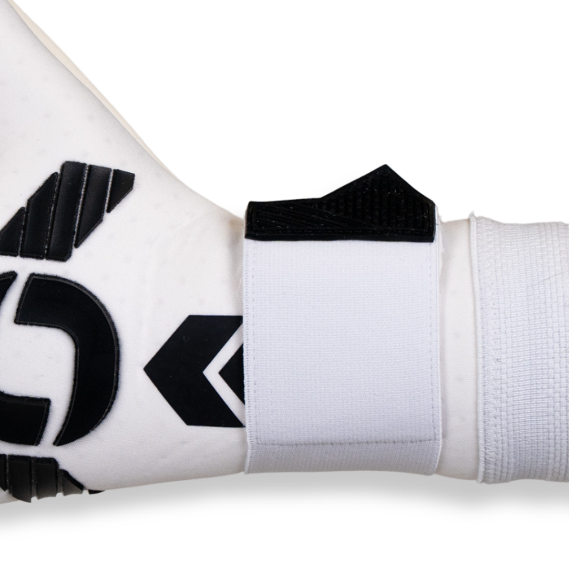 Legend Extinguish Goalkeeper Glove